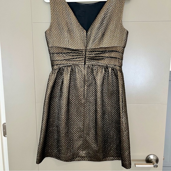 Ivy & Blue Maggy Boutique Gold Quilted Textured Sleeveless Shift Dress - Picture 2 of 6